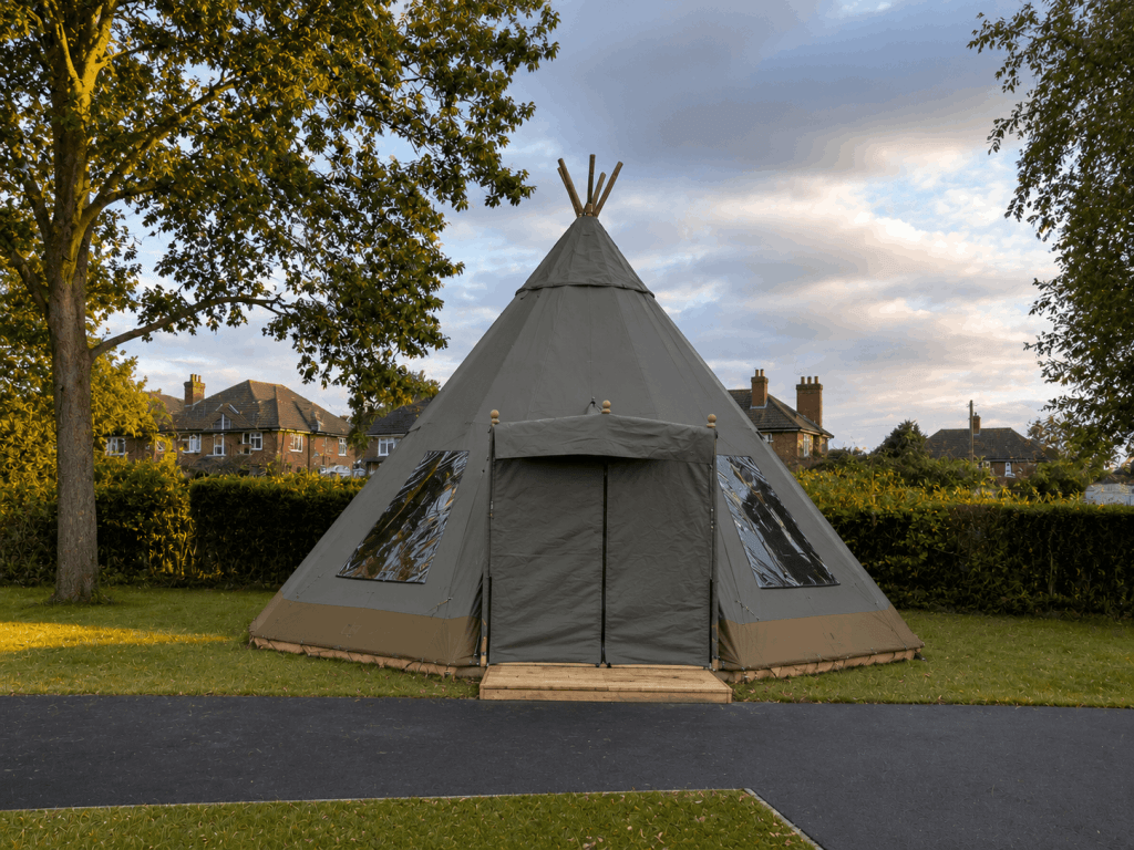 Midi Tipi Forest Green canvas door 1